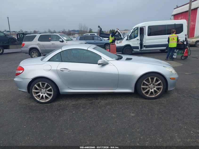 2005 Mercedes-Benz Slk 350 VIN: WDBWK56F55F033852 Lot: 44602046