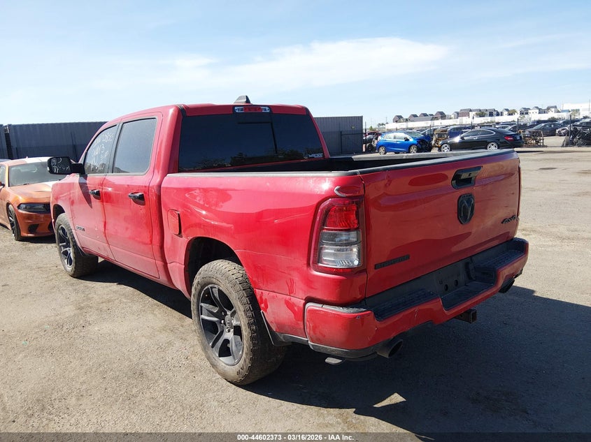 Vin: 1c6srfft3pn685568, lot: 45099301, ram 1500 20233