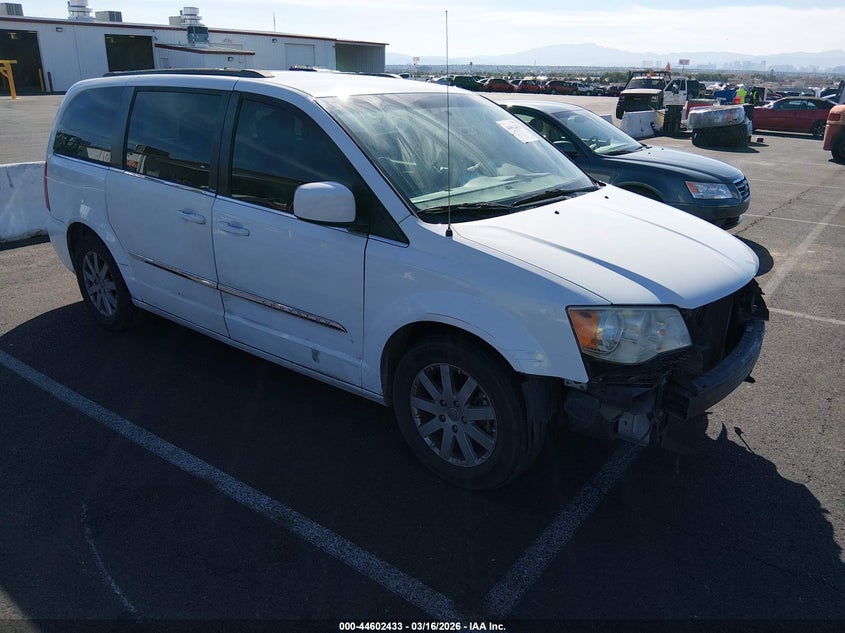 2014 Chrysler Town & Country Touring