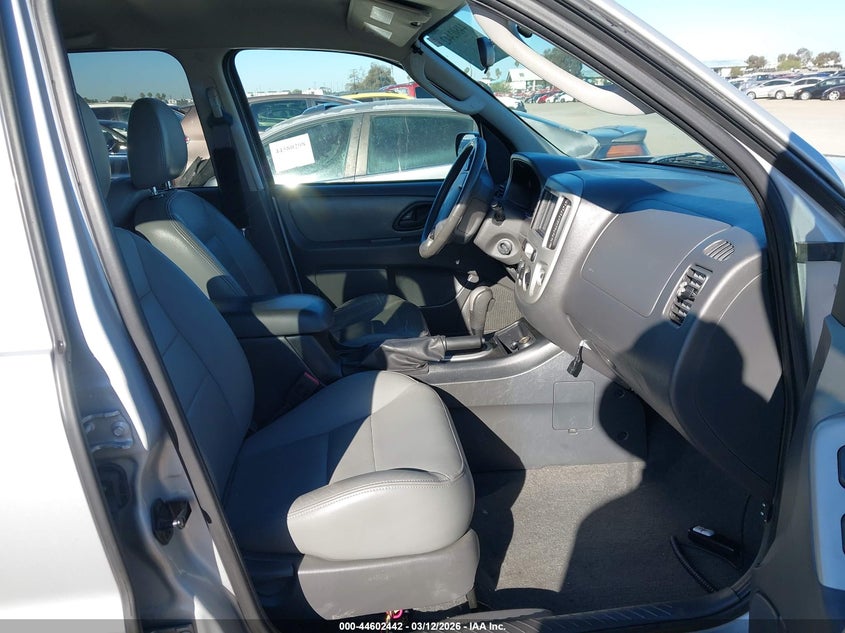 2005 Ford Escape Xlt