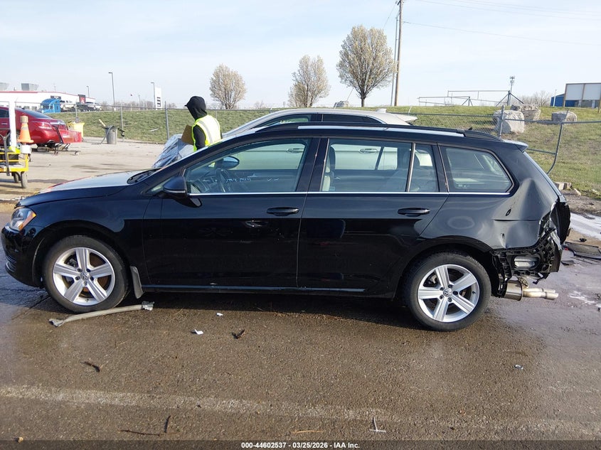 2015 Volkswagen Golf Sportwagen Tdi S 4-Door VIN: 3VWFA7AU8FM504977 Lot: 44602537