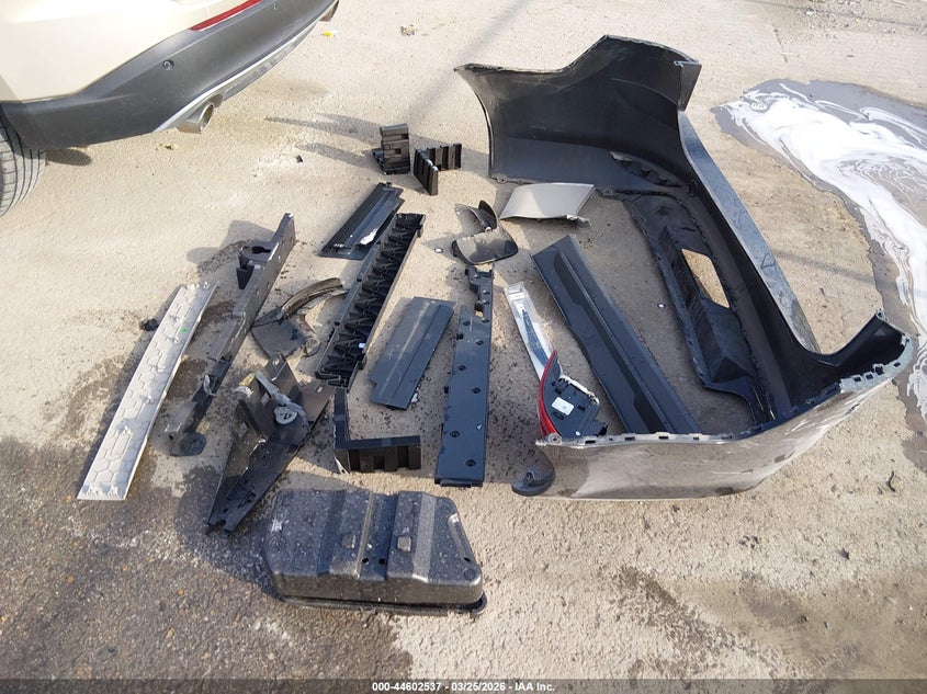 2015 Volkswagen Golf Sportwagen Tdi S 4-Door VIN: 3VWFA7AU8FM504977 Lot: 44602537