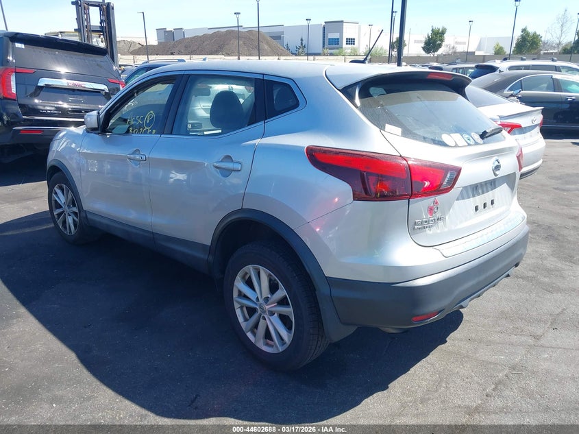 2017 Nissan Rogue Sport S