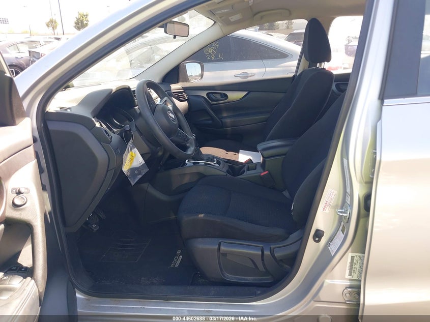 2017 Nissan Rogue Sport S