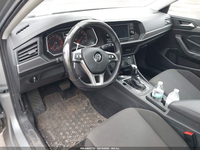 2021 VOLKSWAGEN JETTA 1.4T R-LINE/1.4T S/1.4T SE — Фото 5