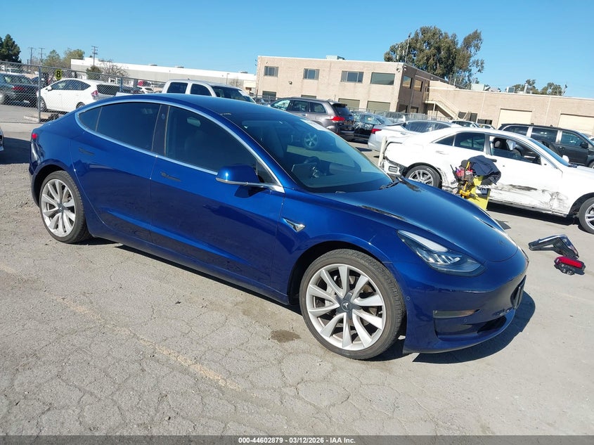 2019 Tesla Model 3 Long Range/Performance