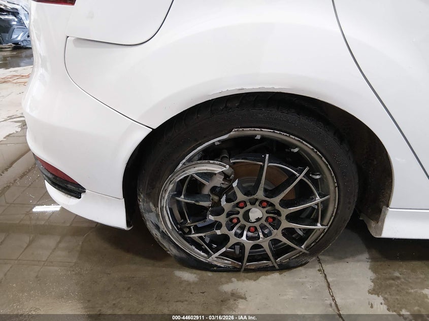 2018 Ford Focus St VIN: 1FADP3L90JL322328 Lot: 44602911