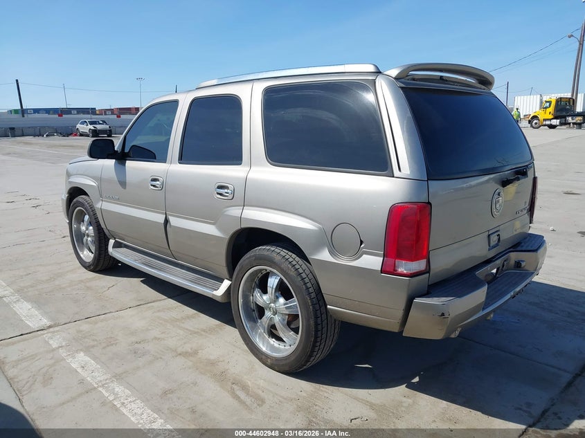 2003 Cadillac Escalade Standard