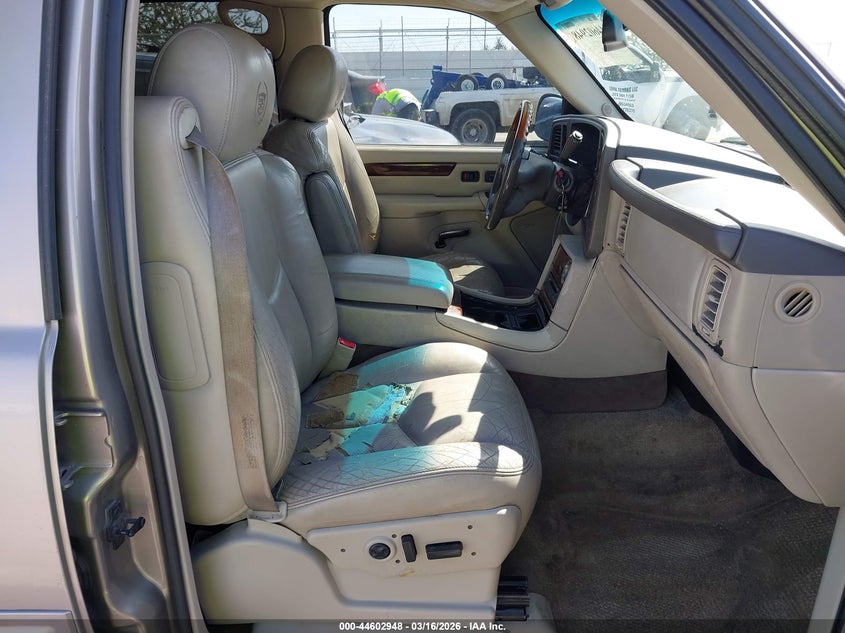 2003 Cadillac Escalade Standard