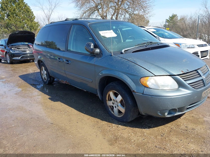 2005 Dodge Grand Caravan Sxt