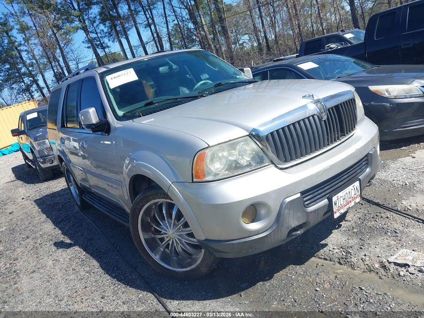 2004 Lincoln Navigator