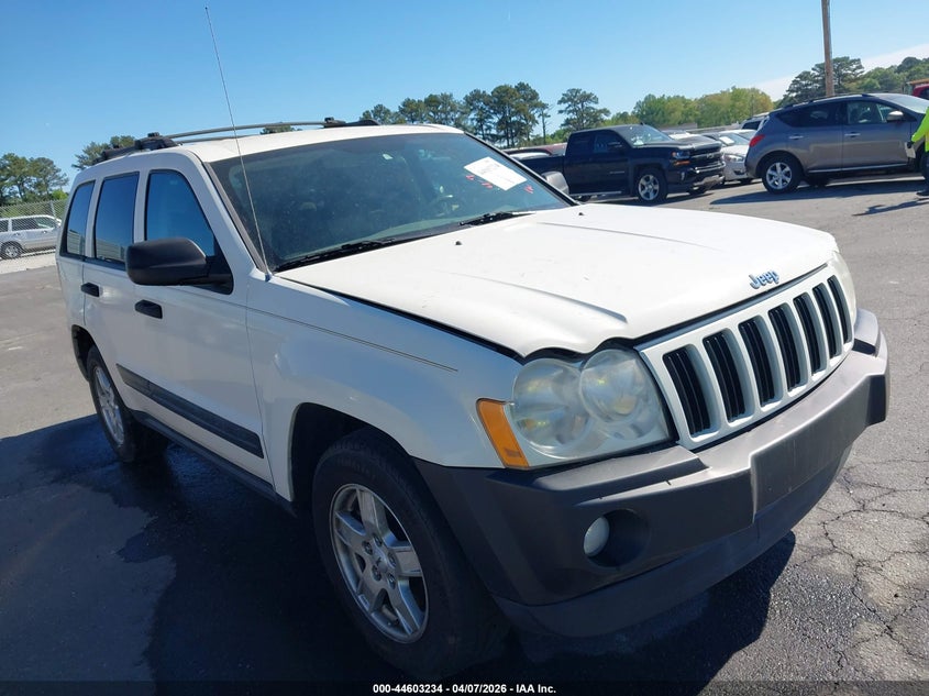 2005 Jeep Grand Cherokee Laredo