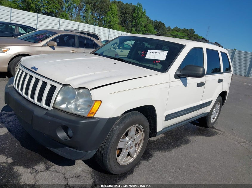2005 Jeep Grand Cherokee Laredo