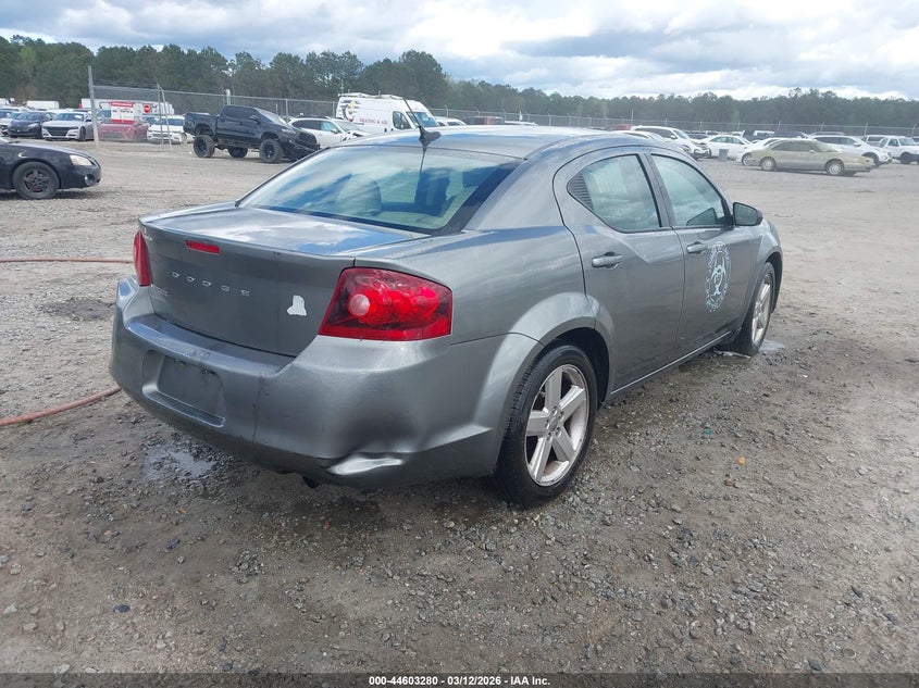 2013 Dodge Avenger Se