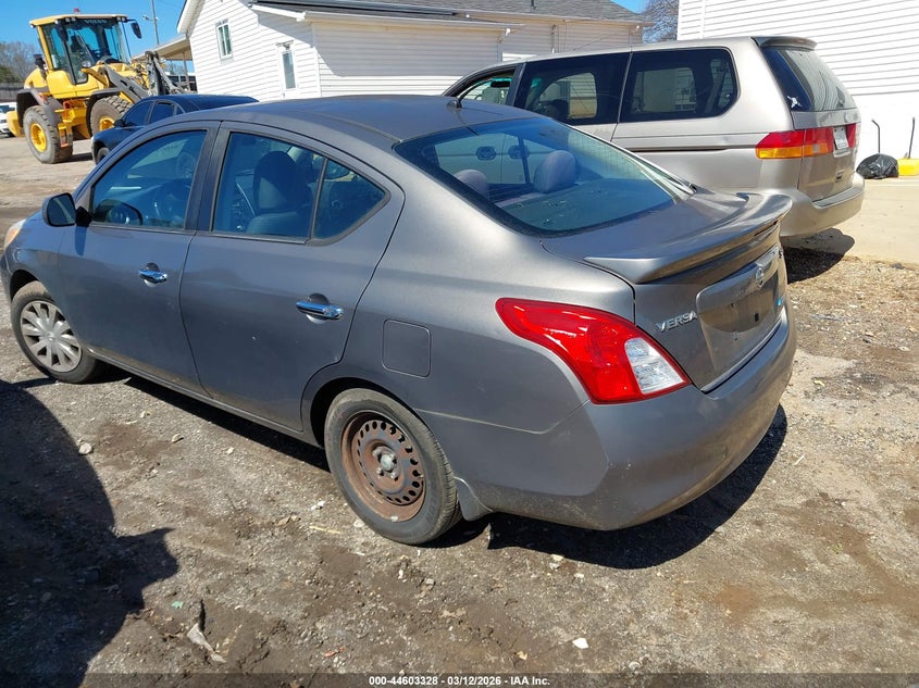 2014 Nissan Versa 1.6 Sv