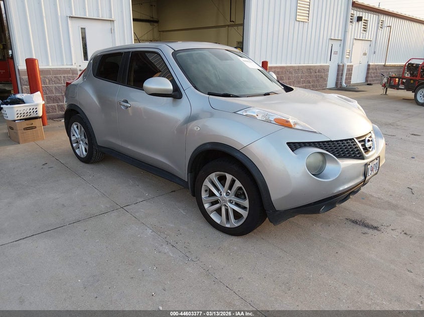 2011 NISSAN JUKE SL