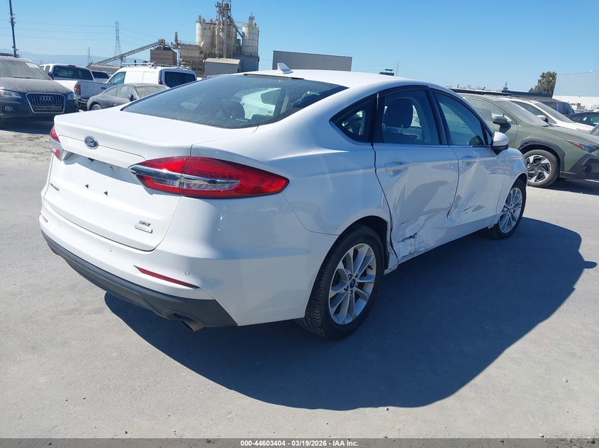 2020 Ford Fusion Se