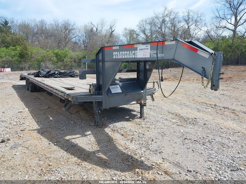 2025 DAVIDSON TRAILERS LLC 40' GOOSENECK TRAILER auction photo 1