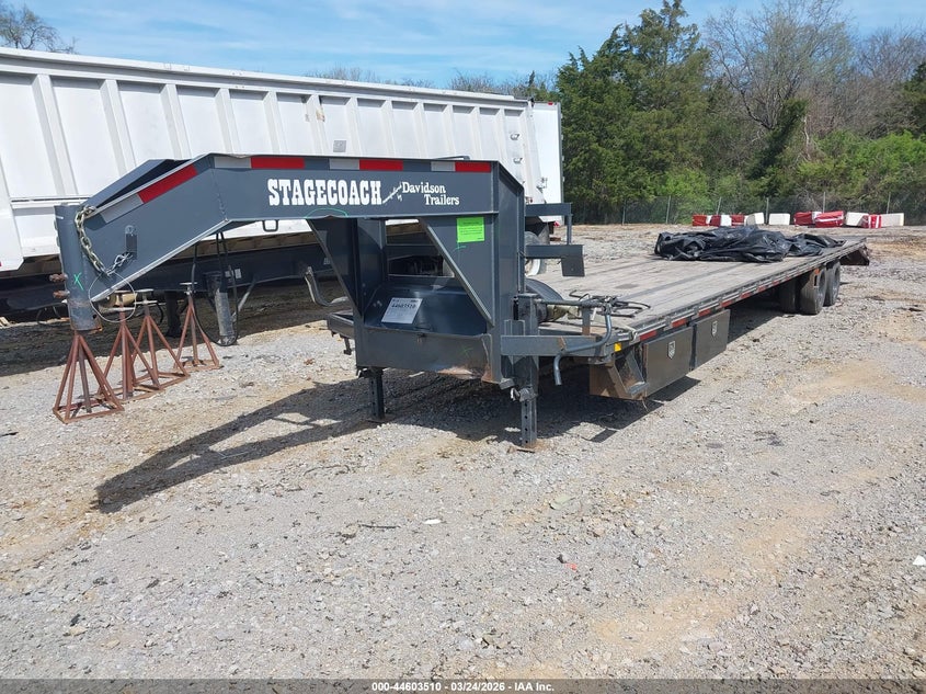 2025 DAVIDSON TRAILERS LLC 40' GOOSENECK TRAILER auction photo 2