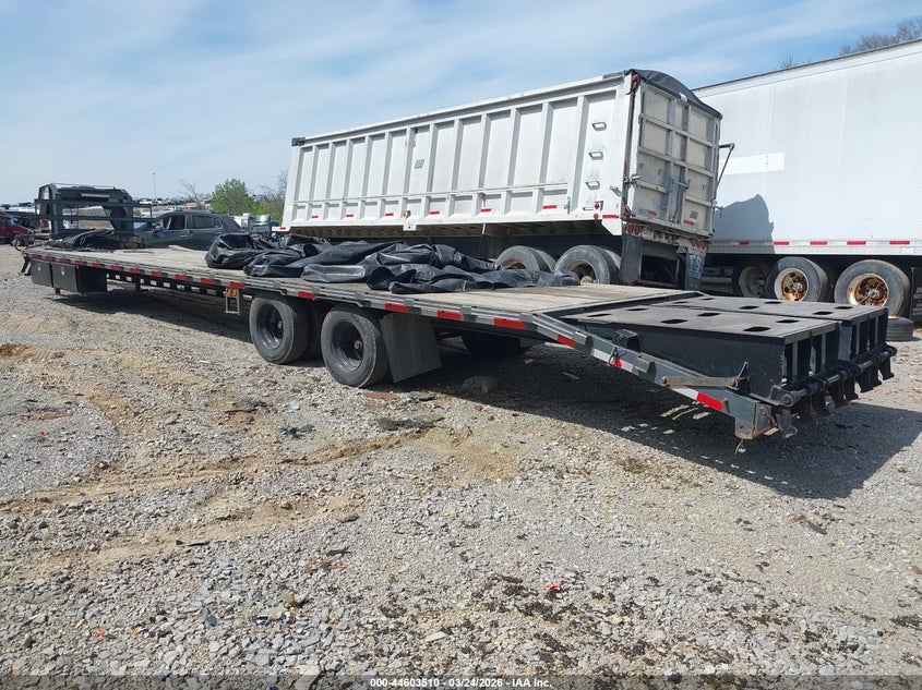 2025 DAVIDSON TRAILERS LLC 40' GOOSENECK TRAILER auction photo 3