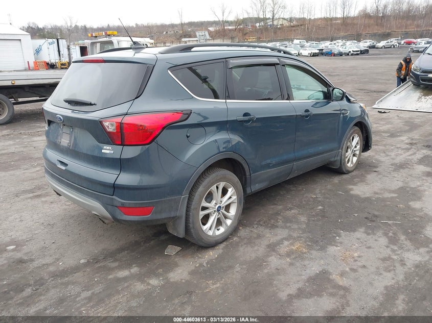 2019 Ford Escape Sel