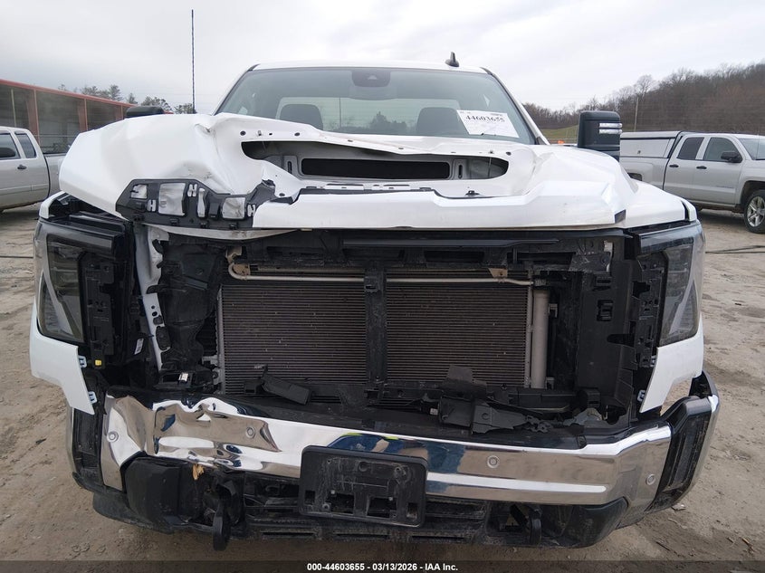 2025 Gmc SIERRA 2500Hd 4Wd Long Bed Pro white Lot 111044603655 Vin 1GT3ULE72SF206459