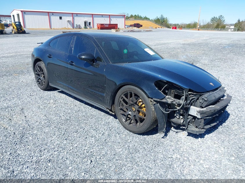 2018 Porsche Panamera 4