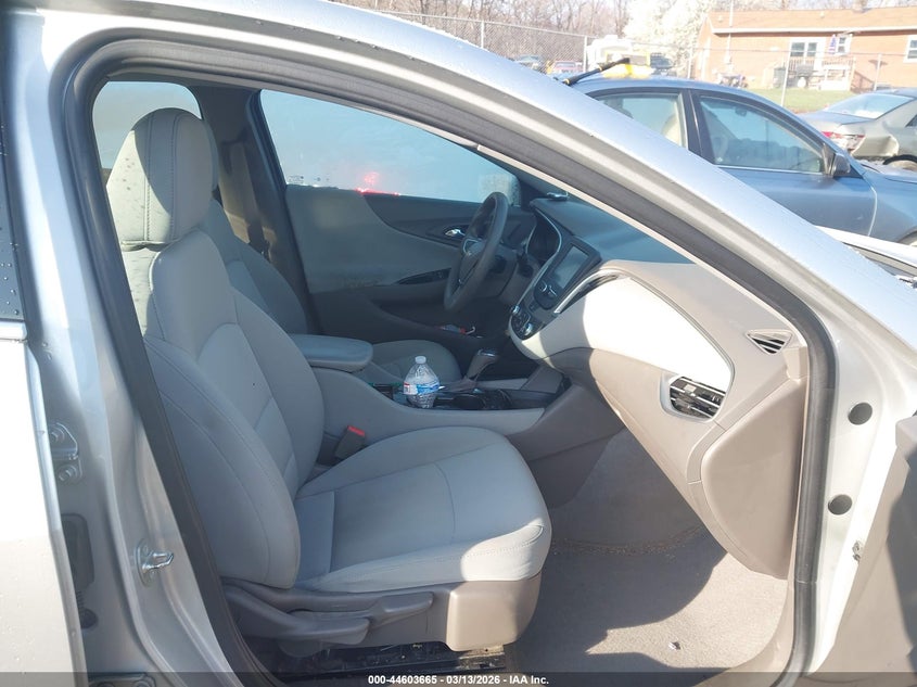 2018 Chevrolet Malibu 1Fl