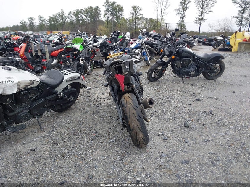 2017 Yamaha Yzfr6 VIN: JYARJ28E5HA001002 Lot: 44603667