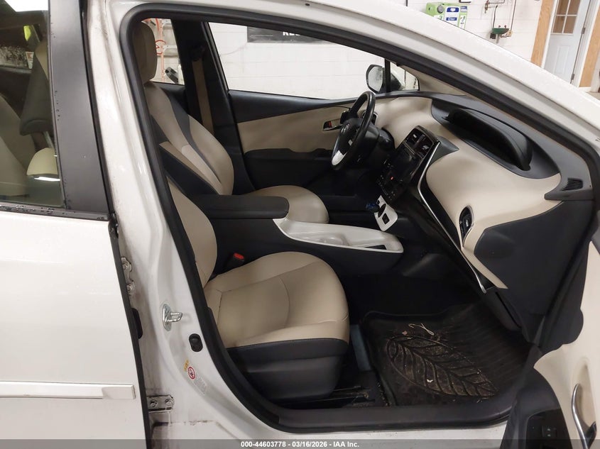 2016 Toyota Prius Four