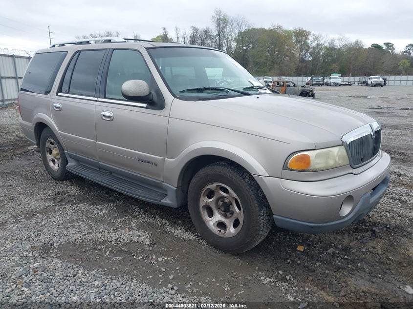 2002 Lincoln Navigator
