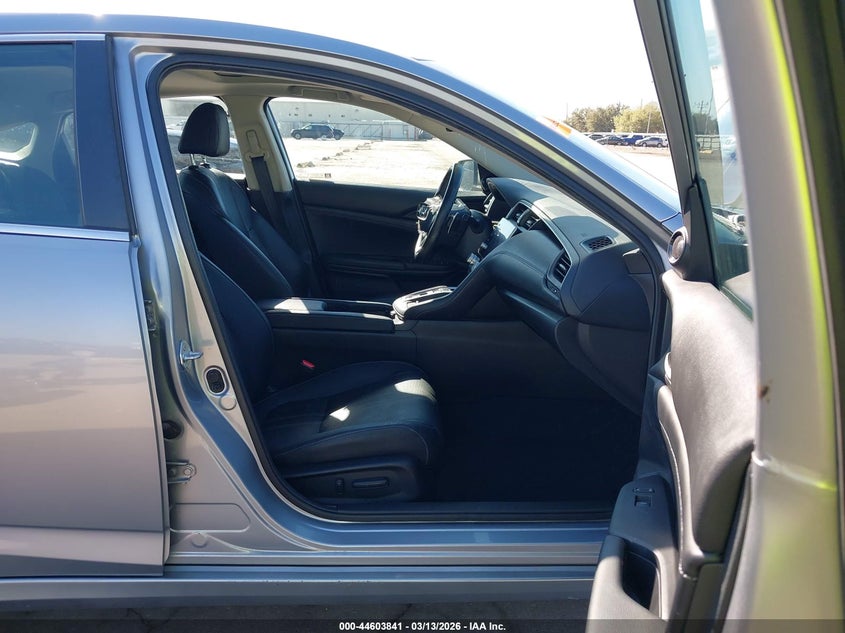 2022 Honda Insight Touring