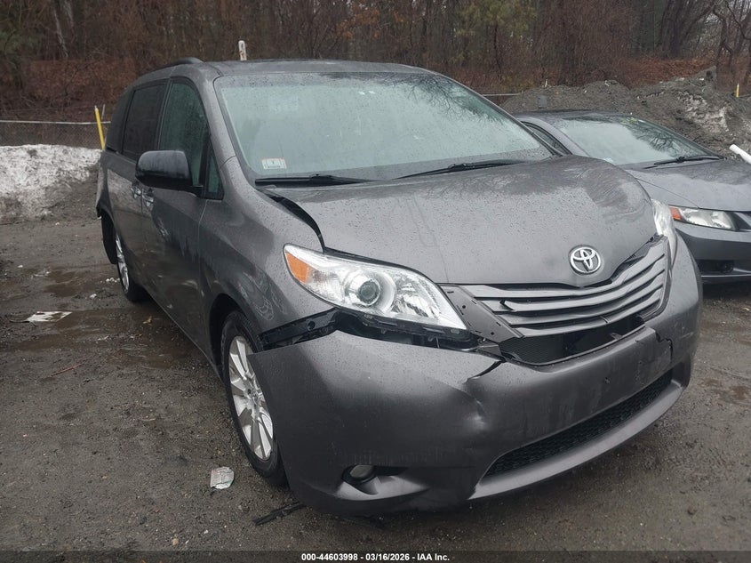 2015 Toyota Sienna Xle 7 Passenger
