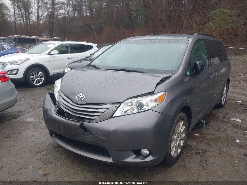 2015 Toyota Sienna Xle 7 Passenger