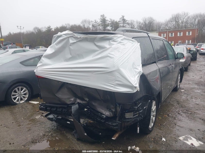 2015 Toyota Sienna Xle 7 Passenger