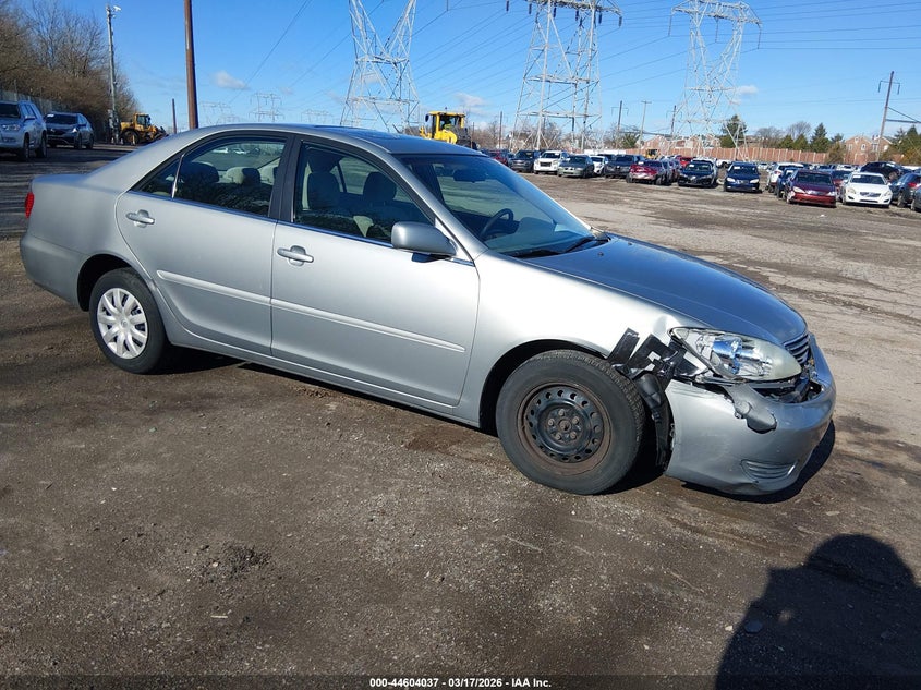 2005 Toyota Camry Le