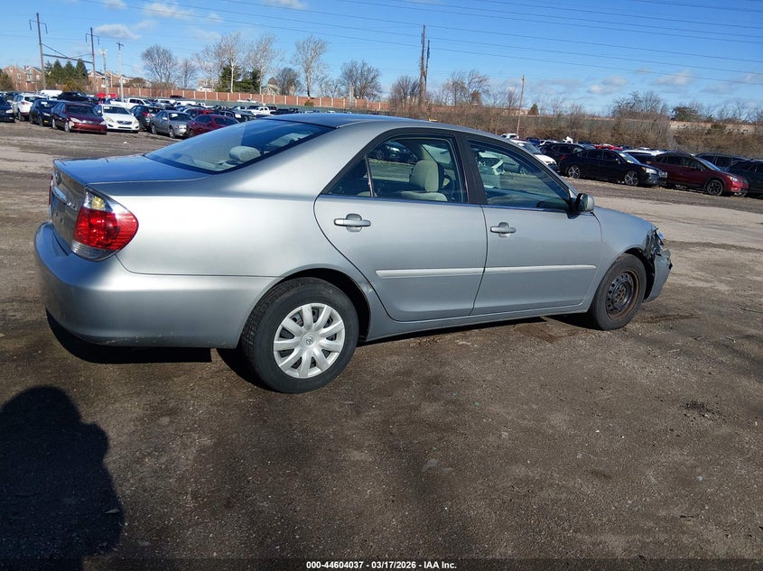 2005 Toyota Camry Le