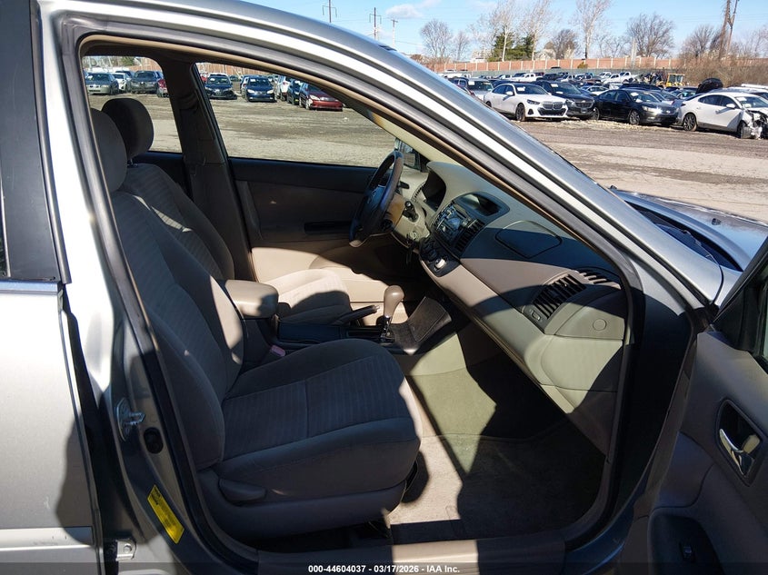 2005 Toyota Camry Le