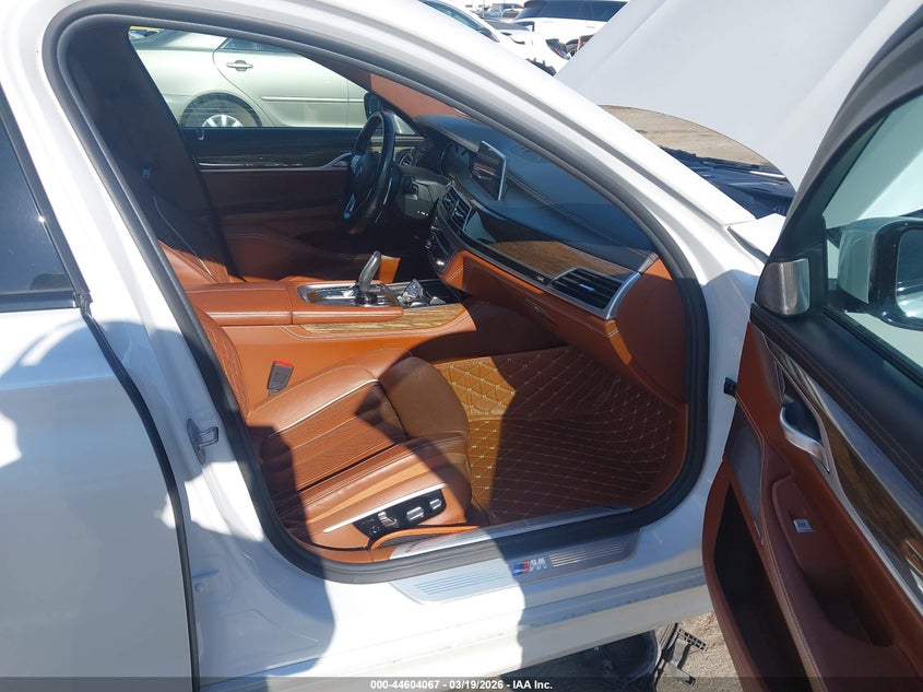 2019 BMW 740E xDrive Iperformance