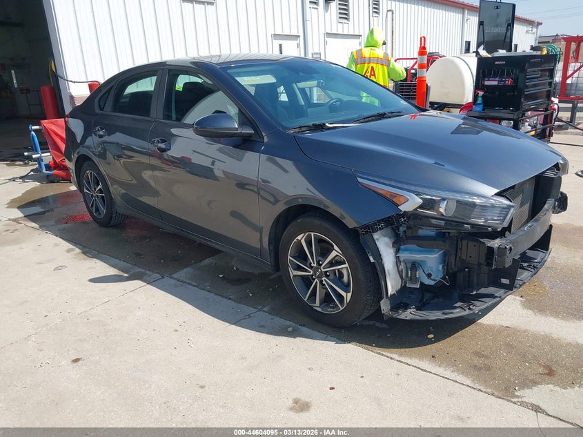 2023 KIA FORTE  (VIN: 3KPF24AD4PE586524)