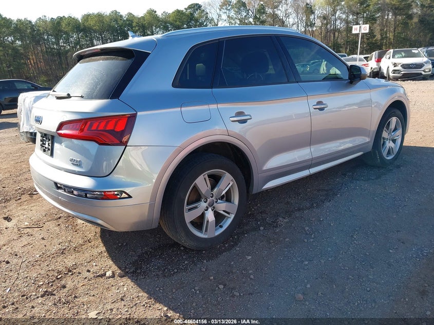 2018 Audi Q5 2.0T Premium/2.0T Tech Premium