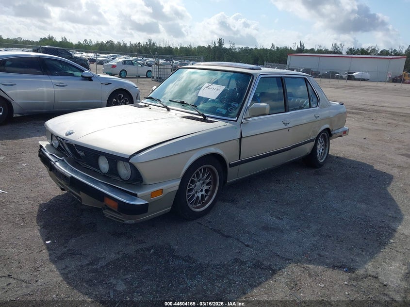 1984 BMW 533 I
