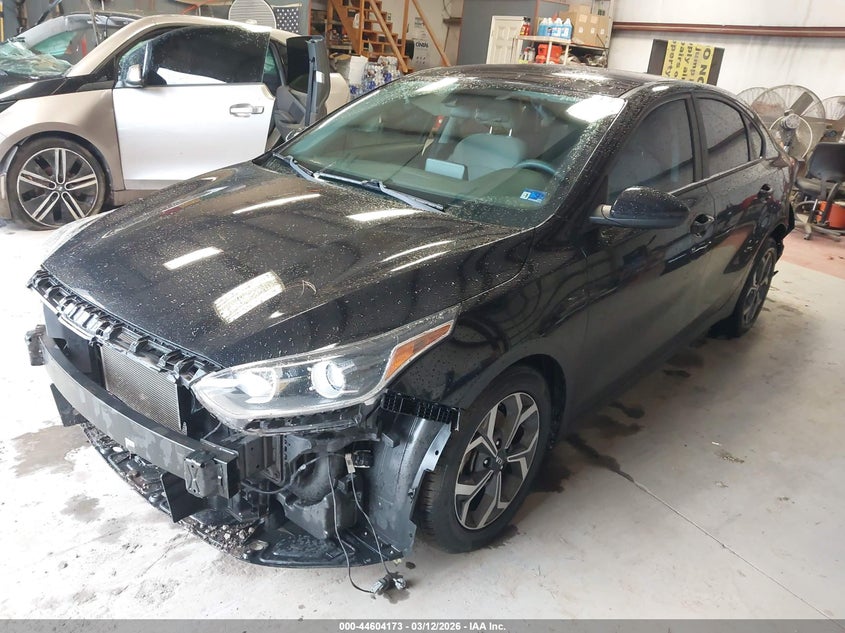 2019 Kia Forte Lxs 3KPF24AD5KE131626 photo 1