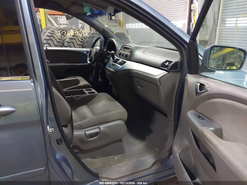 2008 HONDA ODYSSEY auction photo 5