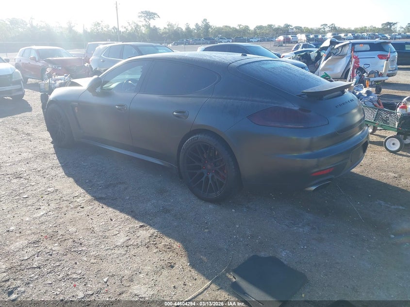 2016 Porsche Panamera 4
