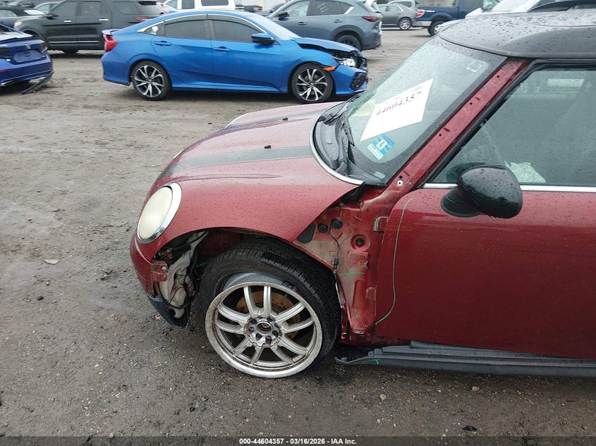2010 Mini Cooper Clubman VIN: WMWML3C59ATX37082 Lot: 44604357