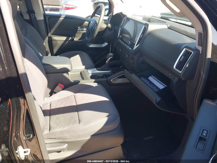 2025 Nissan Frontier