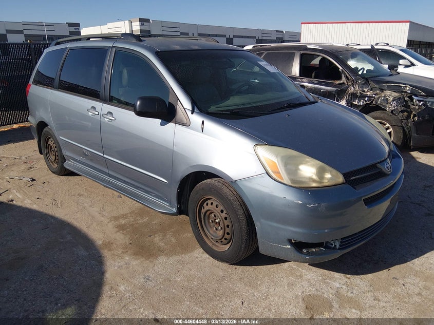 2004 Toyota Sienna Le