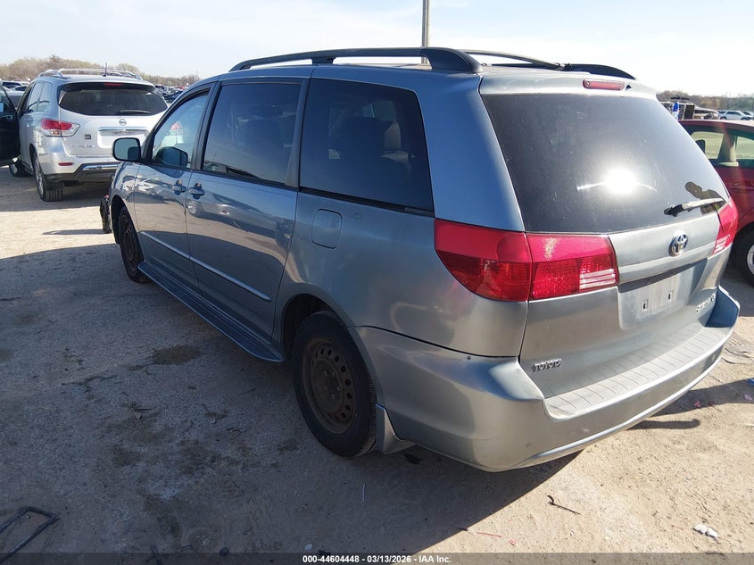 2004 Toyota Sienna Le