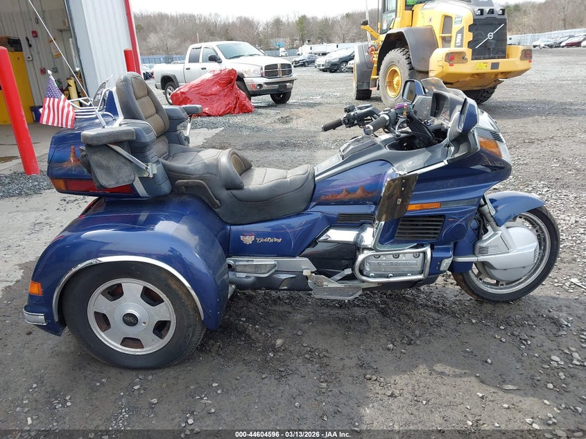 1988 Honda Gl1500 VIN: 1HFSC2205JA008329 Lot: 44604596
